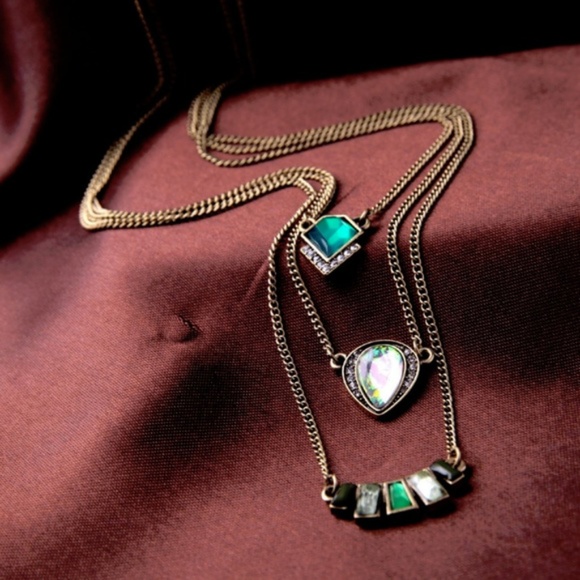 Art Deco Set Multi layer Necklace & Stud Earrings. - Picture 6 of 6